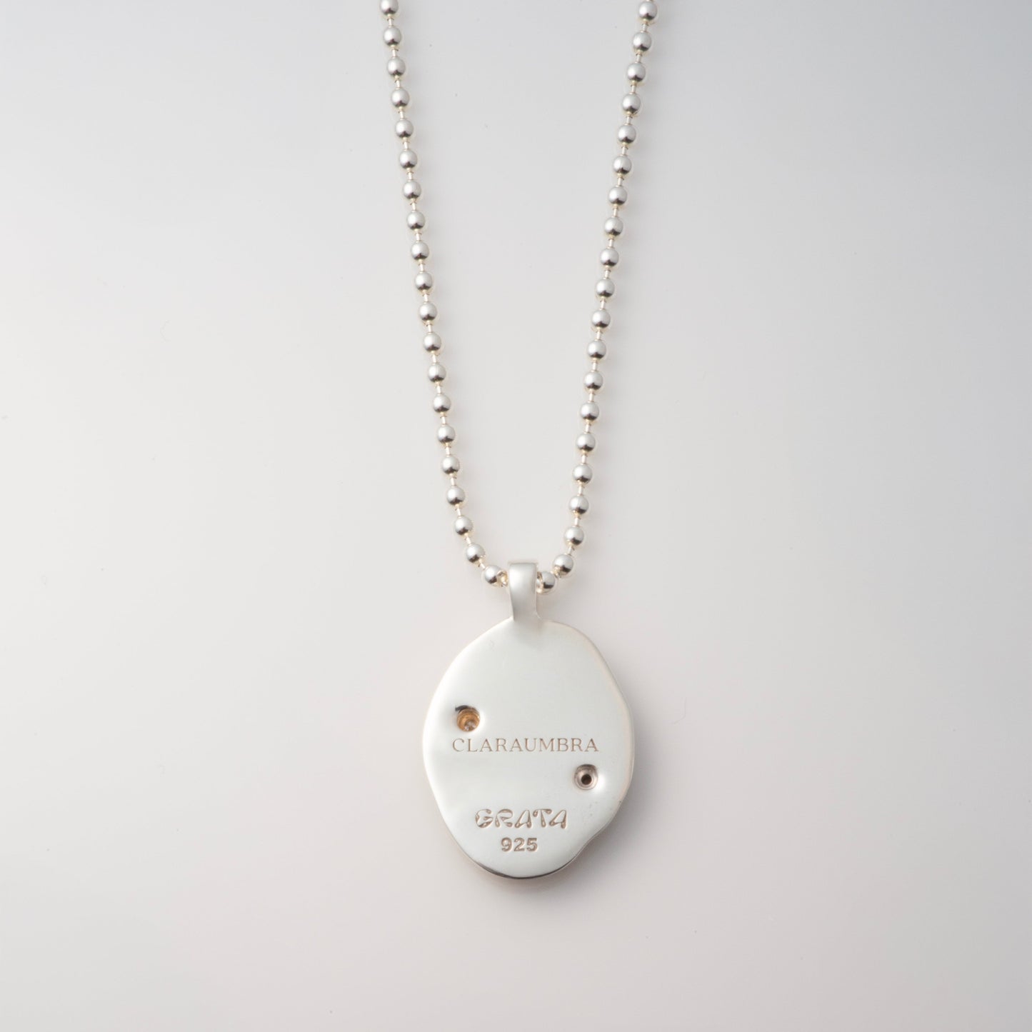 joyería espiritual con diamante negro y natural