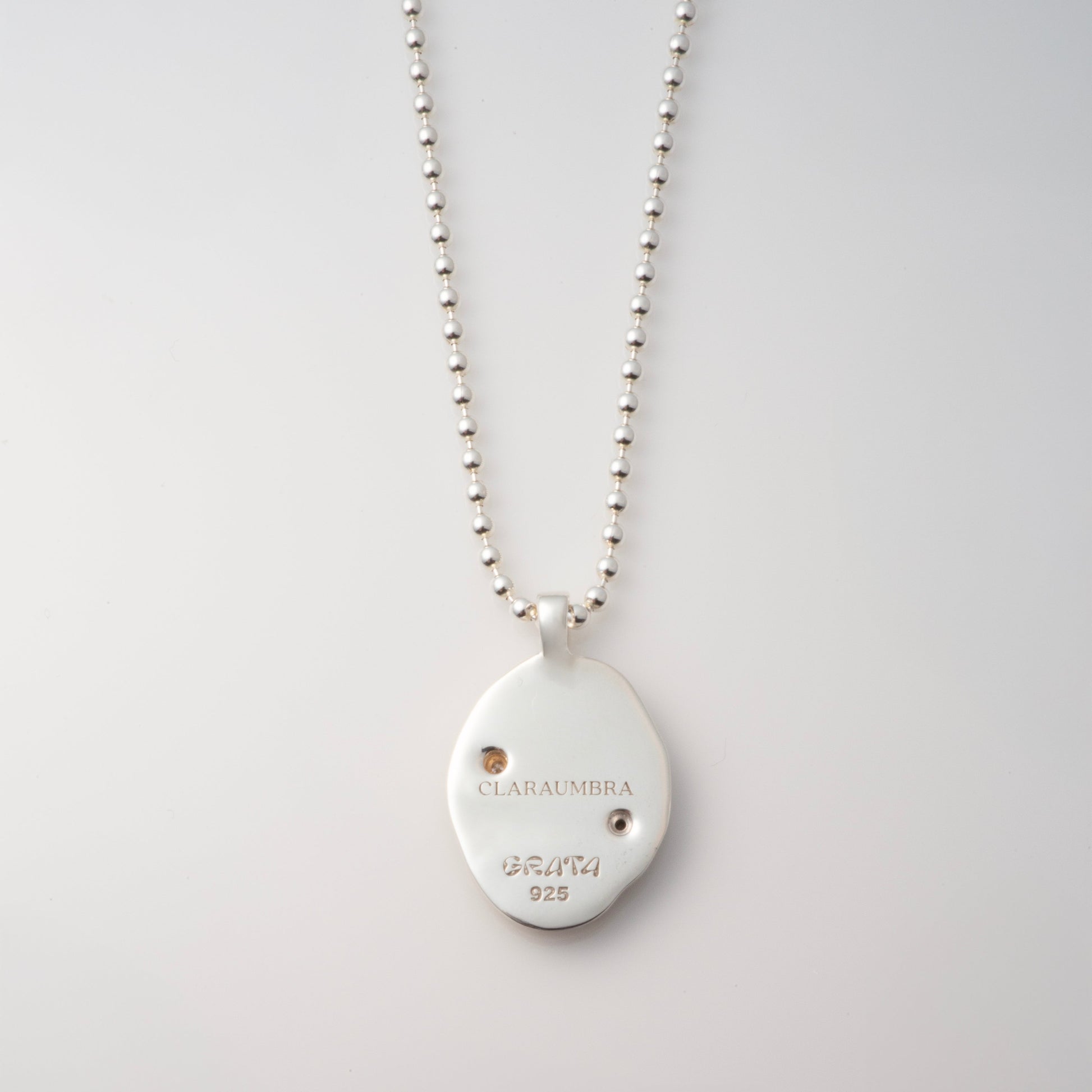 joyería espiritual con diamante negro y natural